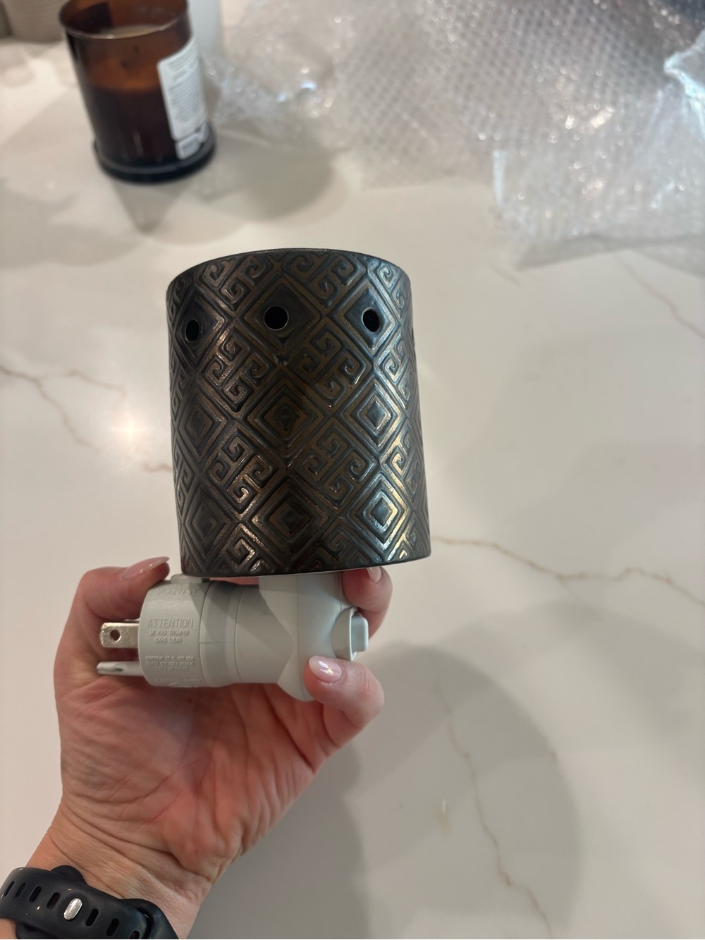 Scentsy Bronze Geometric Plug-In Warmer